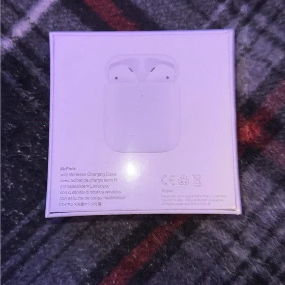 Apple AirPods Wireless Earbuds